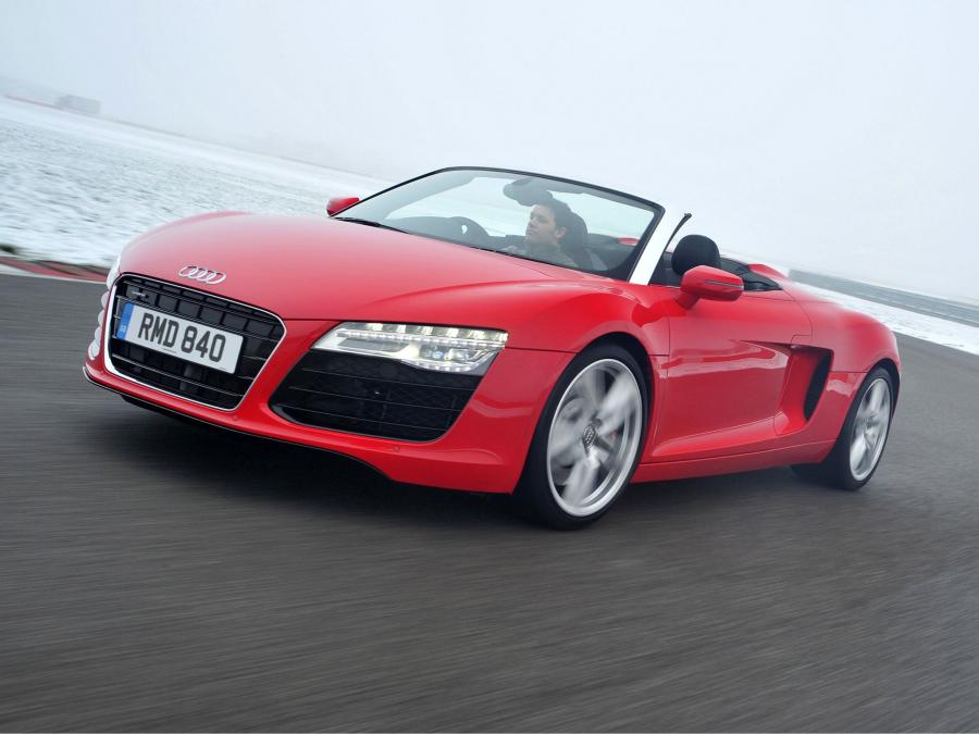  Audi R8 Spyder 2013 года  (UK) (фото 10 из 16)
